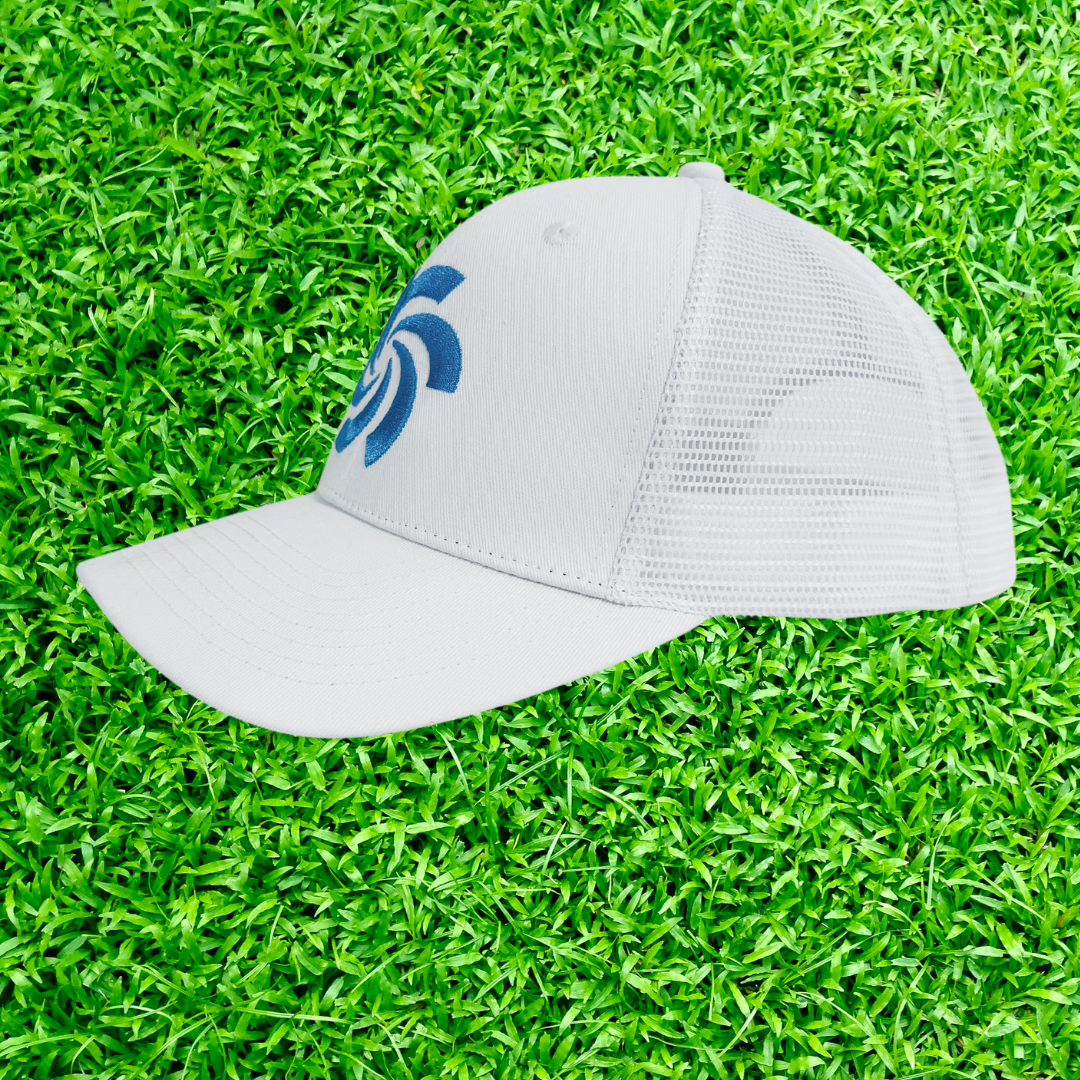 WHITE SWIRL HAT
